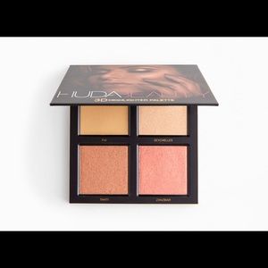 NEW, sealed, Huda beauty 3D palette in golden sands